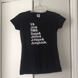 BTS shirt with members names